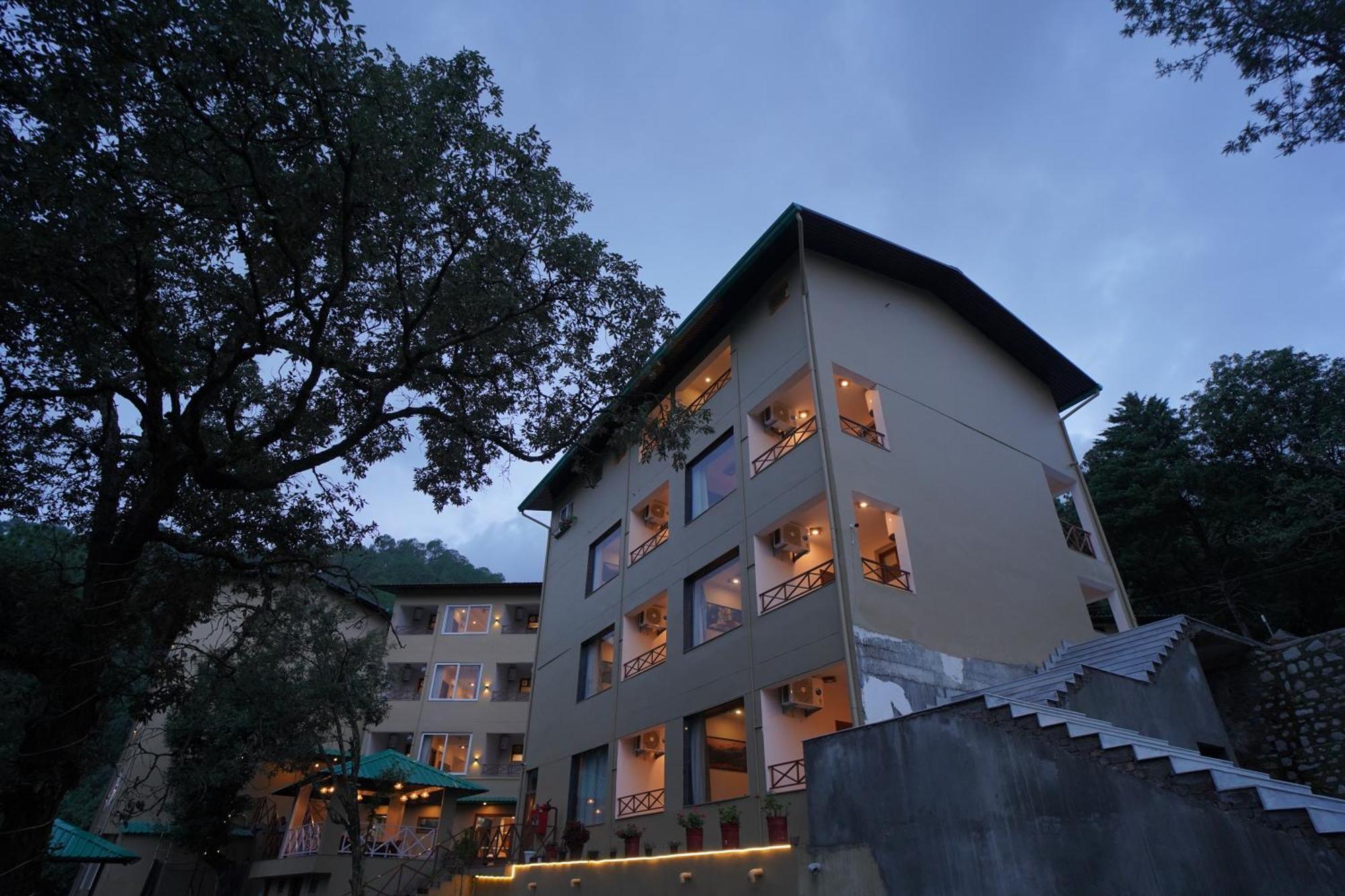 Resorts By The Baagh, Bhīm Tāl Buitenkant foto